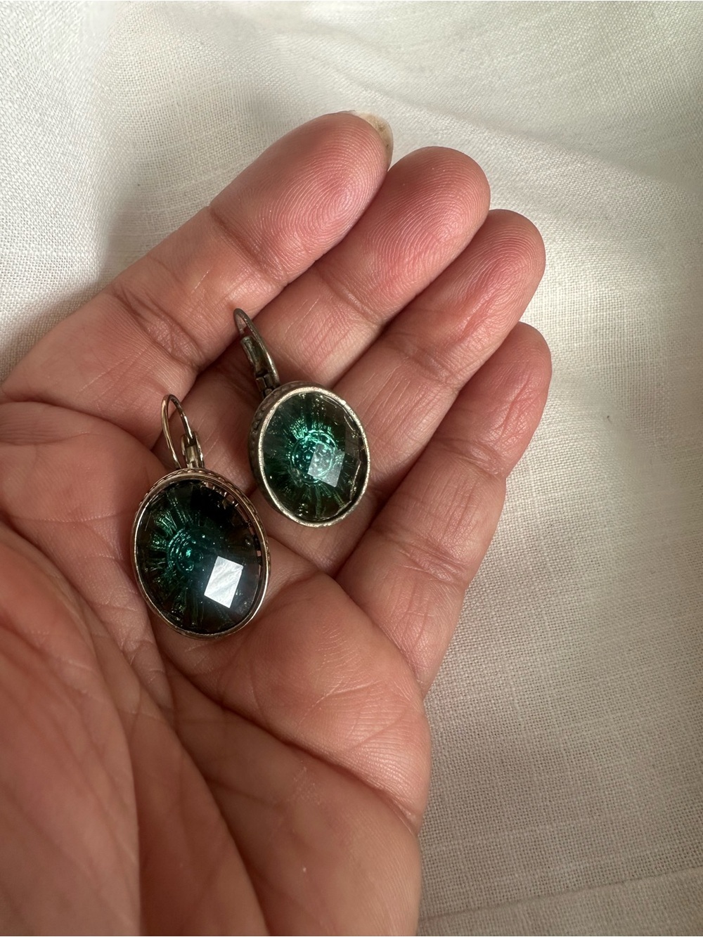 Vintage-inspired Flower Burst Faceted German Glass Green gold tone Drop Earrings